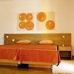 Marina فندق